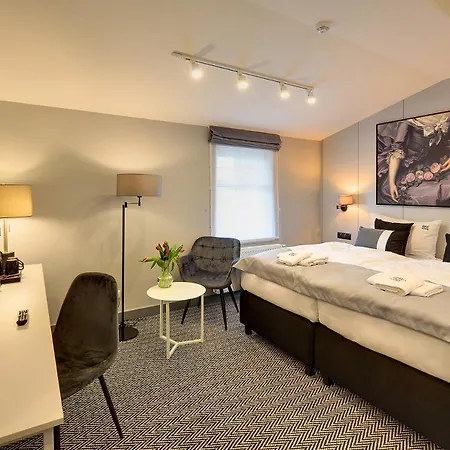 Oak Отель Oborniki Slaskie